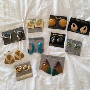 🥰 Earrings Ten (10) pairs one price 🥰